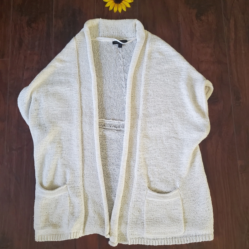 Banana Republic Open Cardigan 🌸
